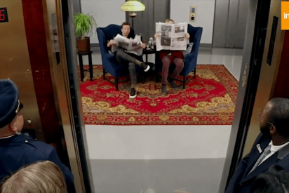 Paul McCartney sorprendi&oacute; junto a Jimmy Fallon a unos incr&eacute;dulos pasajeros de un ascensor