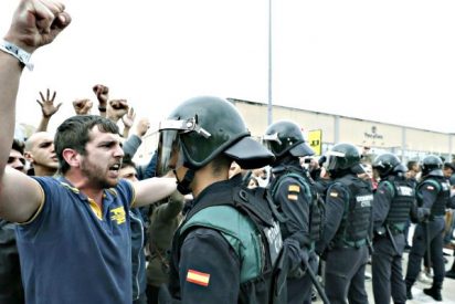 La merecida condecoraci&oacute;n para 500 polic&iacute;as y guardias civiles del 1-O que hace blasfemar a los indepes