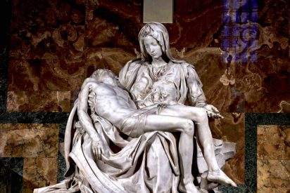La Piedad de Miguel Ángel: ¿Sabías que el símbolo del mal está escondido en la estatua?