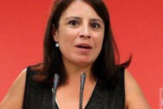 Carlos Herrera: "Con las cosas que no sabe Adriana Lastra se llenan barrios, varios terabyte, varias enciclopedias"