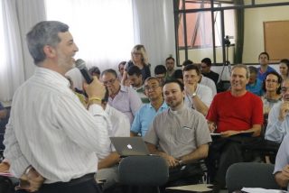 Alexandre Awi Mello: "El S&iacute;nodo ser&aacute; una 'Amoris laetitia' para los j&oacute;venes"