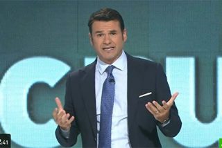 Lluvia de palos, reproches y zascas al 'sextario' I&ntilde;aki L&oacute;pez por un miserable tuit donde asegura que los homenajes a ETA est&aacute;n prohibidos