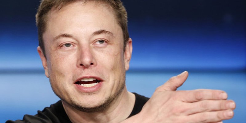 Elon Musk asegur&oacute; que un Tesla podr&iacute;a recorrer todo EEUU sin un conductor a bordo, pero la realidad es otra