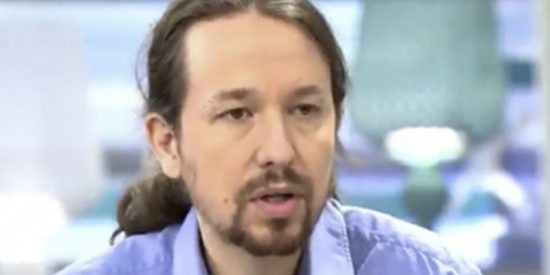Pablo Iglesias aprovecha una charla sobre labores dom&eacute;sticas con Ana Rosa para amenazar a Pedro S&aacute;nchez