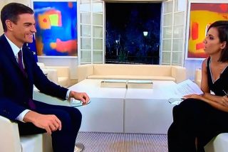 El mensaje secreto de Pedro S&aacute;nchez en su ropa durante su descolorida entrevista con Ana Pastor