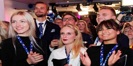 Suecia: La izquierda y el centro-derecha empatan en las elecciones pero la ultraderecha ser&aacute; decisiva