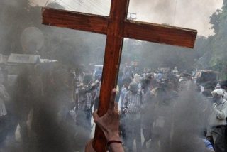 "El disc&iacute;pulo debe aceptar las persecuciones y las calumnias a causa del Evangelio"