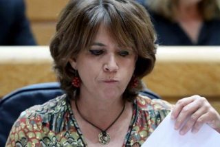 El corte de digesti&oacute;n de la ministra Dolores Delgado al conocer la decisi&oacute;n del Congreso