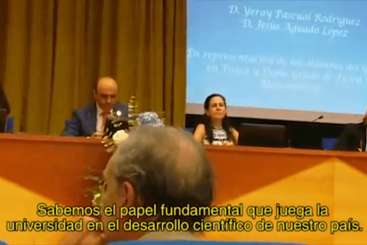 Estos dos alumnos dejan por el suelo a la Universidad en su discurso de graduaci&oacute;n