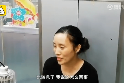 Una mujer pierde la movilidad en los dedos por usar su 'smartphone'