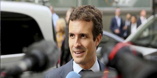 Pablo Casado advierte a S&aacute;nchez e Iglesias de que en Espa&ntilde;a no puede mandar un preso