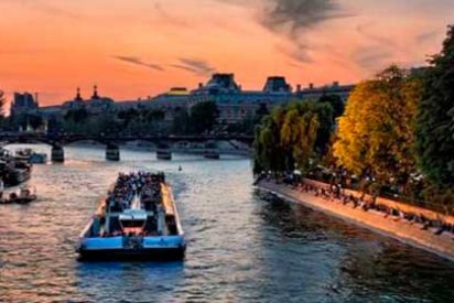 Qu&eacute; hacer en Par&iacute;s: Cena en un crucero por el Sena