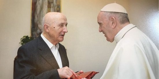 El te&oacute;logo Castillo visita Santander para traer la 'buena nueva' del Papa Francisco
