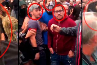 Estos son los 'matones' independentistas que han agredido y escupido a Cristina Segu&iacute;