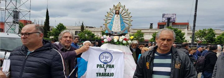 Emilce Cuda: "En Argentina, la religi&oacute;n se mete en pol&iacute;tica como ente legitimador de la protesta social"