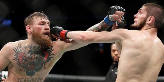 Nurmagom&eacute;dov no recibe el cintur&oacute;n en p&uacute;blico tras la pelea con McGregor