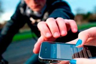 ¡Aviso de la Guardia Civil! El código que debes marcar en tu móvil por seguridad