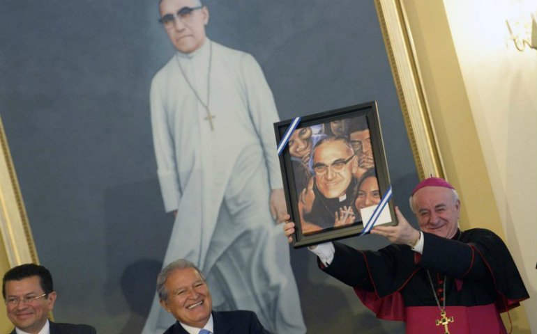 Monse&ntilde;or Paglia: "Sin Francisco ser&iacute;a imposible pensar que Romero vaya a ser santo"