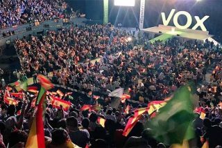 Los 'espa&ntilde;olistas' de Vox revientan Vistalegre con m&aacute;s de 10.000 seguidores