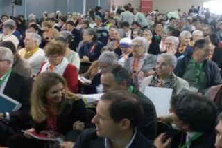 Cardenal Braz de Aviz: "Hay que atender a las v&iacute;ctimas de abusos, no a los agresores"