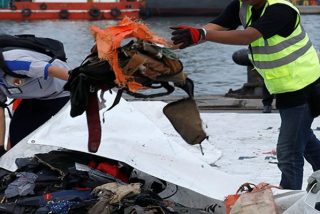 Ca&iacute;da del avi&oacute;n de Lion Air: Recuperan 69 horas de datos de la caja negra