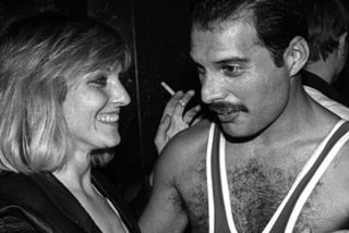 &iquest;Qui&eacute;n es la misteriosa mujer a la que Freddie Mercury dedic&oacute; esta canci&oacute;n?
