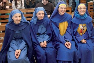 El asistente eclesi&aacute;stico de los 'Miguelianos' asegura que hac&iacute;an "cosas buenas" para "enganchar" a la gente