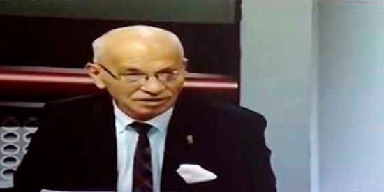 &iexcl;Impactante! Un presentador de TV sufre un ataque al coraz&oacute;n y colapsa en vivo