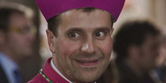 La 'penitencia' del enamorado exobispo separatista de Solsona: del Palacio Episcopal a un piso de 40 metros