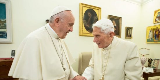 Benedicto XVI da en los morros a Francisco: &ldquo;No puedo callar&rdquo;