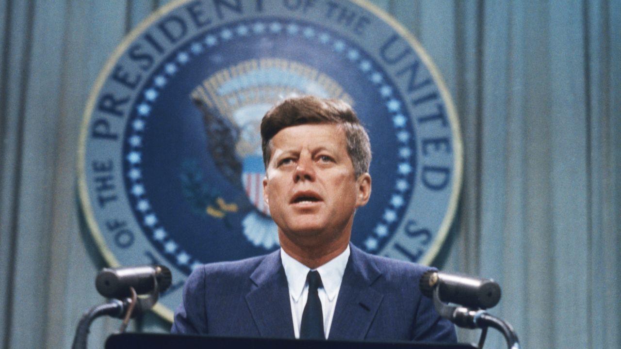 Cómo evitar que triunfe el mal y cómo hacerle frente: una llamada a la acción para regenerar España