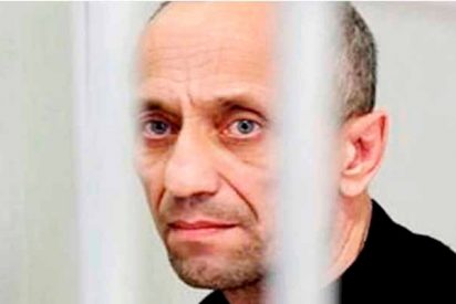 Este es 'Hermano Lobo', el asesino serial ruso que mat&oacute; a 80 'caperucitas' con hachas y martillos