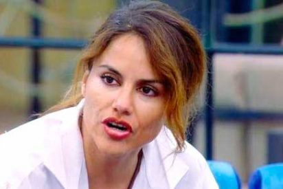 Monica Hoyos parece tener 'sindrome de Estocolomo' ante la ausencia de c&aacute;maras