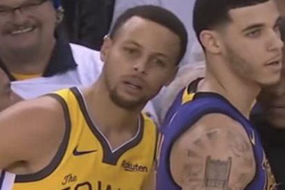 Este jugador de la NBA juega a los espías e intenta escuchar instrucciones que le dan a su rival