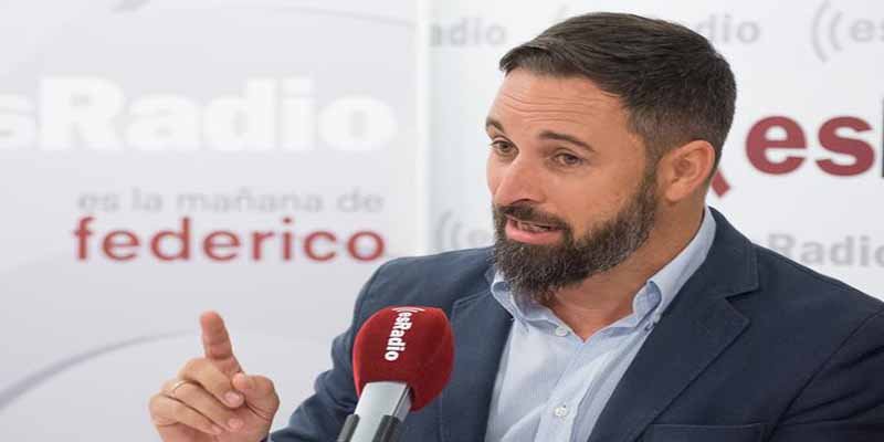 Santiago Abascal: "Pedimos en inmigraci&oacute;n lo que pide Pablo Iglesias para su propia casa"