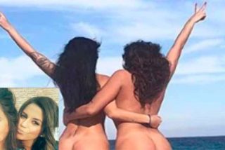 Amor Romeira y su amiga Lola, con el culo al aire en las playas de Fuerteventura