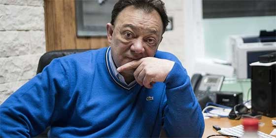 Abellán sale por la puerta de atrás de la radio que fundó y denuncia otra conspiración de la COPE