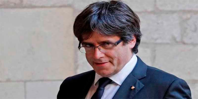 Puigdemont lleva siempre chaleco antibalas y tiene un 'probador' de comidas por miedo a que lo envenenen