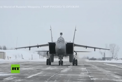 El impresionante v&iacute;deo de cazas MiG-31 rusos 'combatiendo&rsquo; en la estratosfera a velocidades supers&oacute;nicas