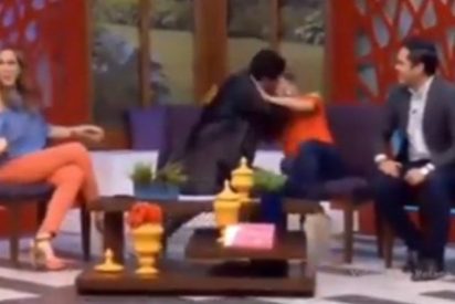 El instante cuando un conductor de TV quiso besar a su compa&ntilde;era por la fuerza