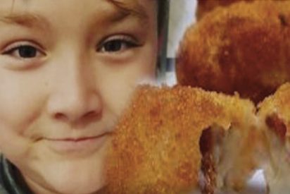 Este ni&ntilde;o americano prueba por primera vez las croquetas en C&aacute;diz y su relato se hace viral