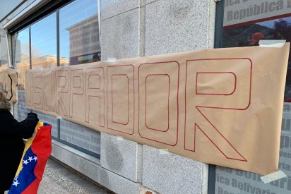 Fotos: As&iacute; protesta la di&aacute;spora venezolana en las embajadas en el extranjero