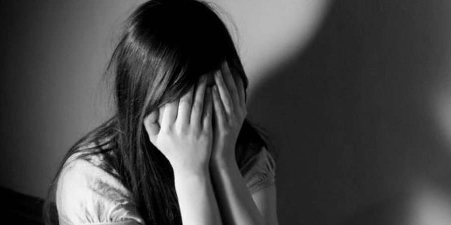 Una menor denuncia haber sido violada por amigos y parientes de su novio durante una fiesta