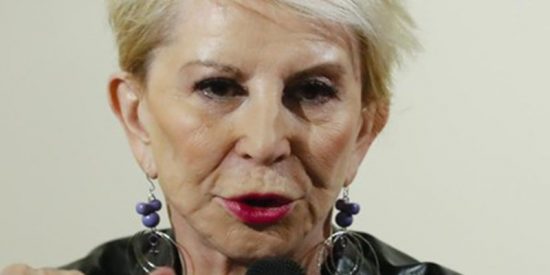 El sucio ataque de la friki Karmele Marchante al Rey