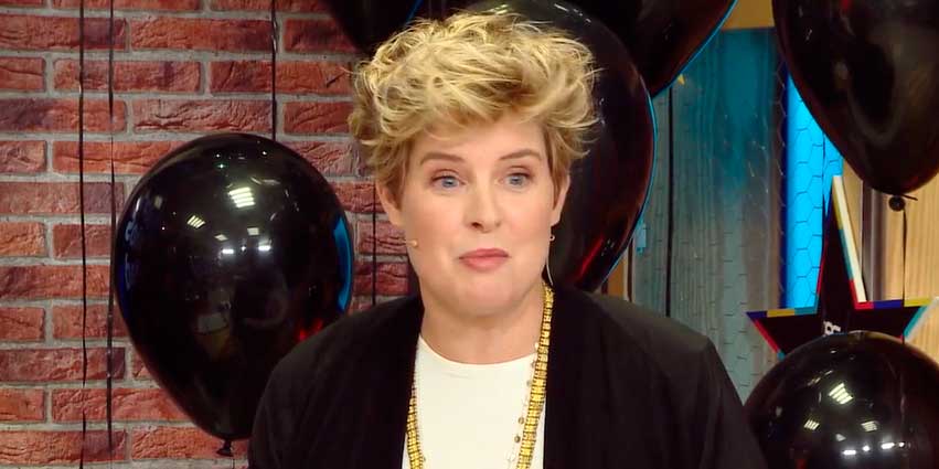 Tania Llasera recibe numerosos comentarios por enseñar "lo que hay"