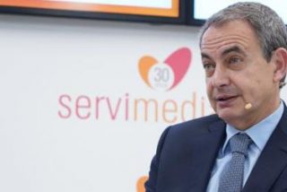 Zapatero: "La democracia dar&iacute;a un paso adelante si Franco sale del Valle"