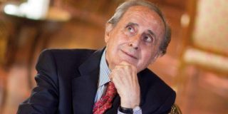 El capote de Peñafiel a la duquesa de Franco que deja para el arrastre a Pedro Sánchez