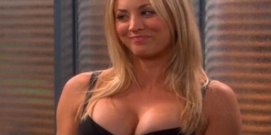 Kaley Cuoco fracasa al explotar su lado sexy: "Moment over"