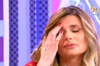 Mar&iacute;a Lapiedra con el culo al aire: se ha inventado toda su historia, &iexcl;qu&eacute; sorpresa!