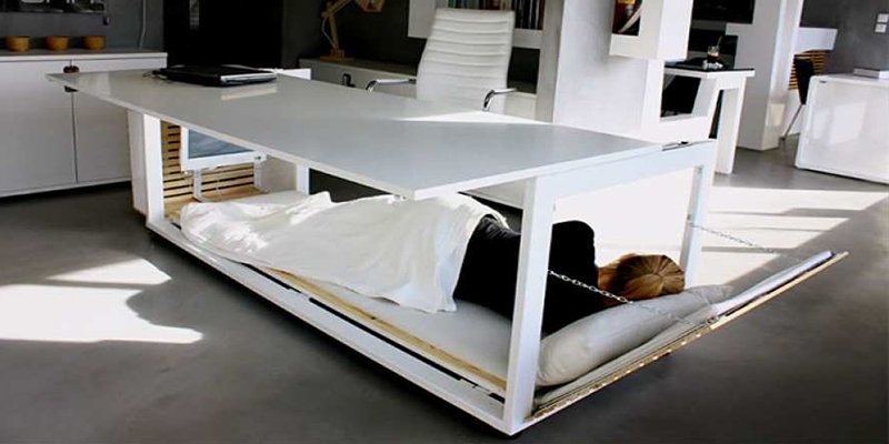 Así son las mesas para siesta que necesitas en tu trabajo